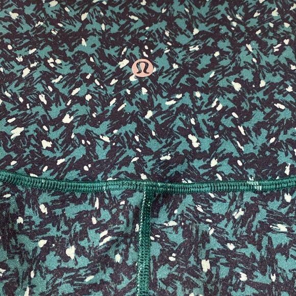 Lululemon Wunder Under Leggings - Picture 10 of 14